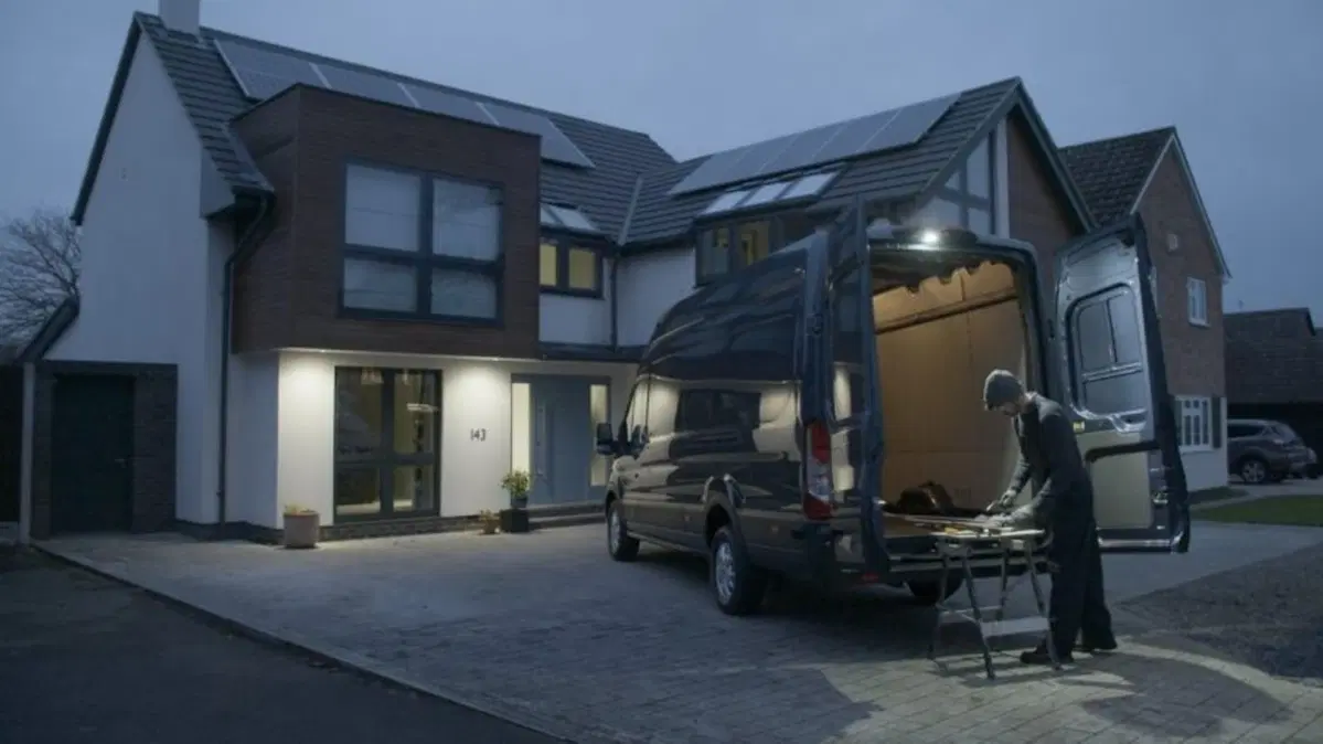 Veicoli commerciali Ford, 2019 ricco di novità con Raptor e Transit PHEV (4)