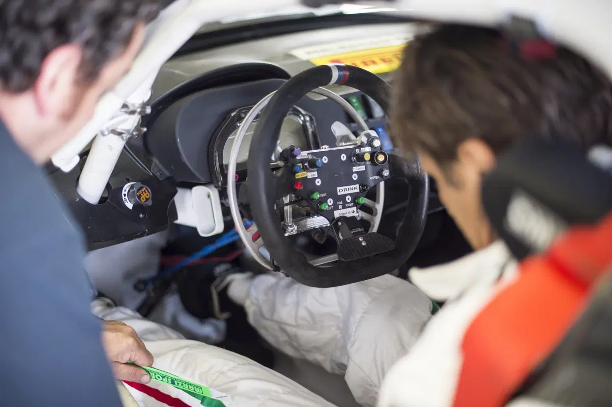 Zanardi: come è cambiato l'abitacolo delle sue BMW dal 2003 ad oggi (7)