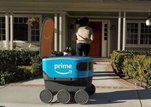 Amazon, Consegne porta a porta: arriva il robot Scout a 6 ruote [video]