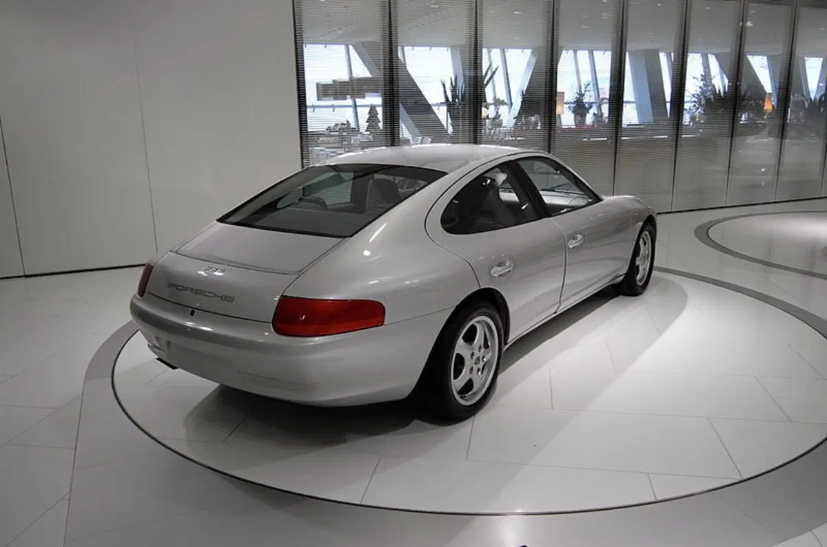 Porsche 989, la 4 porte che non vide mai la luce (2)