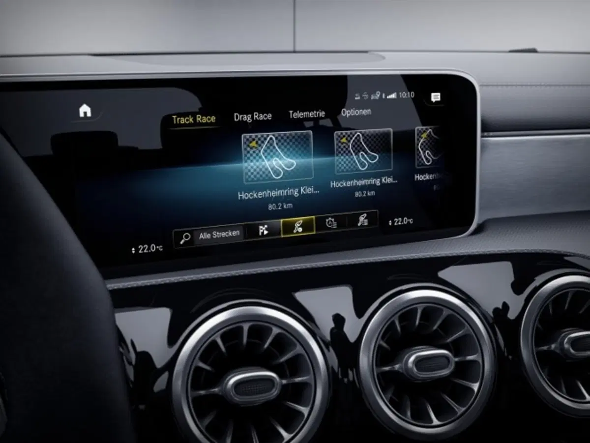 AMG A35 4matic: serie speciale Race Edition (3)