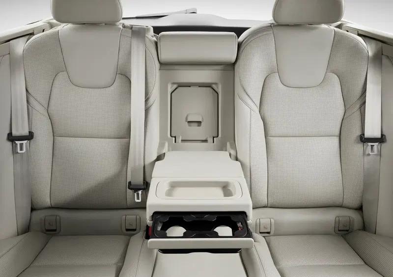 Volvo V90 (2016-25) (41)
