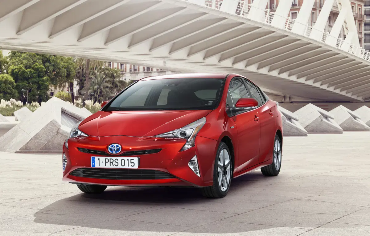 Toyota Prius (2016-23) (8)