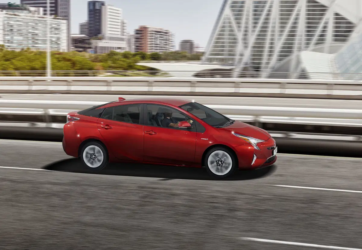 Toyota Prius (2016-23) (2)