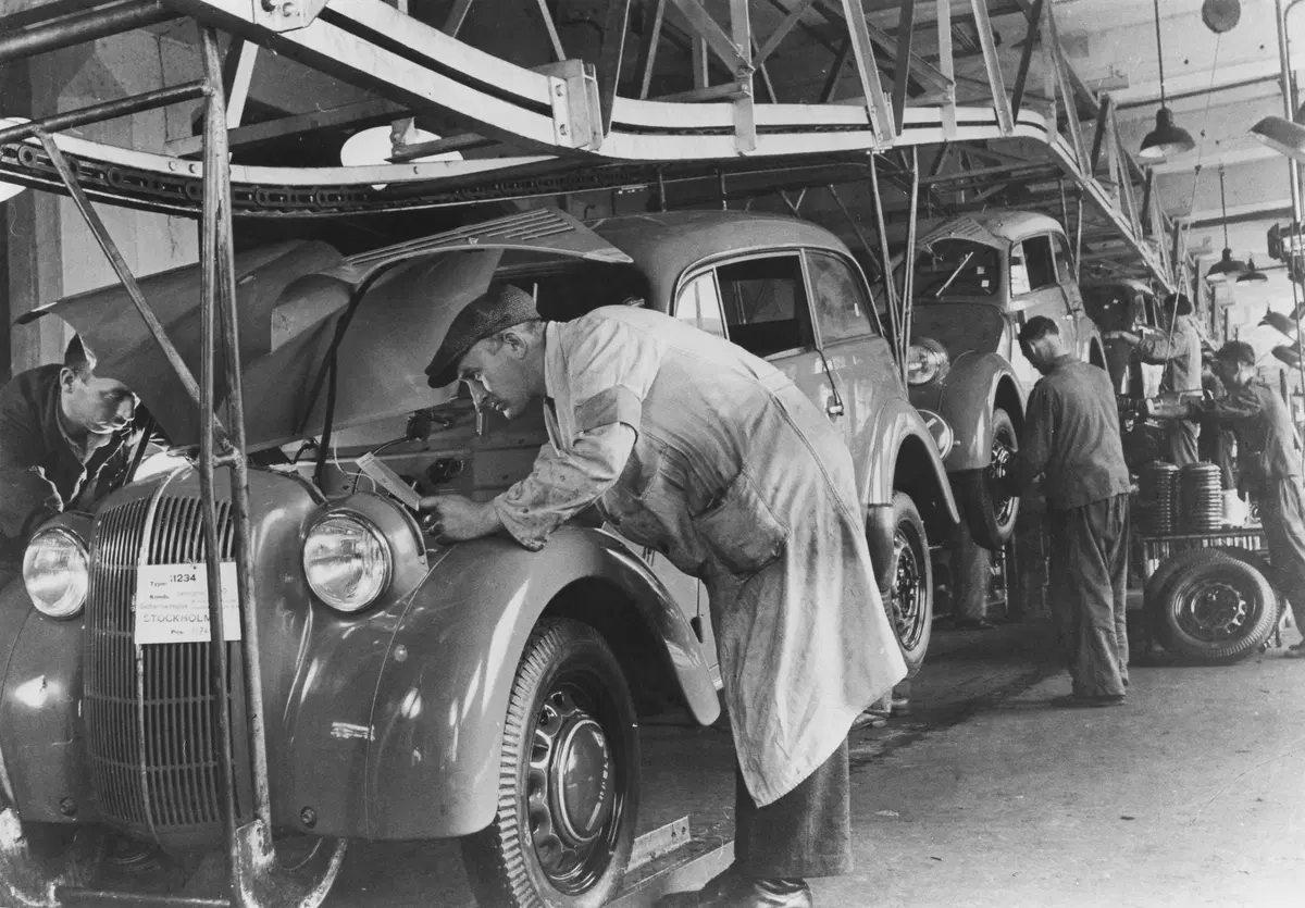 Opel Corsa, un'edizione speciale per i 120 anni del Marchio (10)