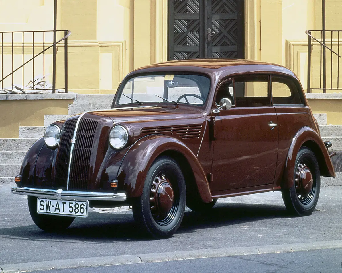 Opel Corsa, un'edizione speciale per i 120 anni del Marchio (14)