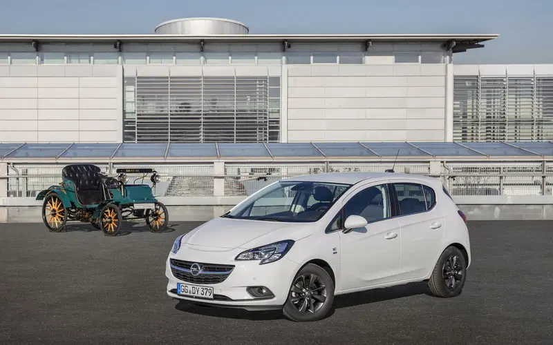Opel Corsa, un'edizione speciale per i 120 anni del Marchio