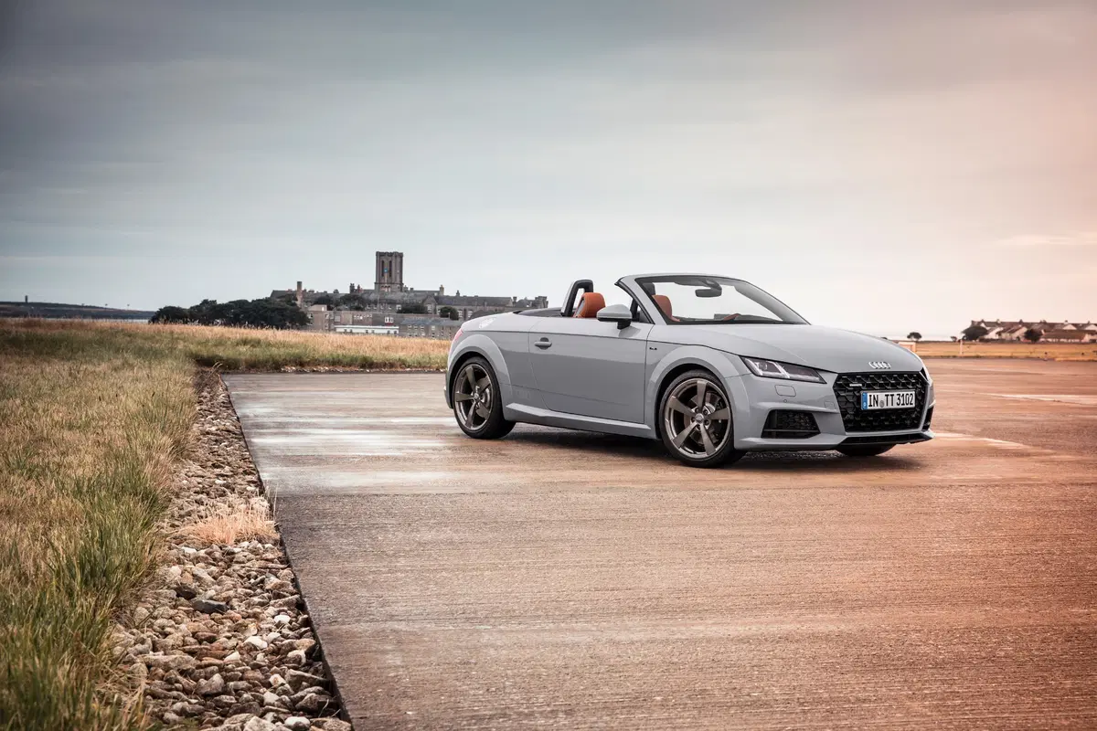 Audi TT, una Anniversary Edition per i suoi 20 anni  (9)