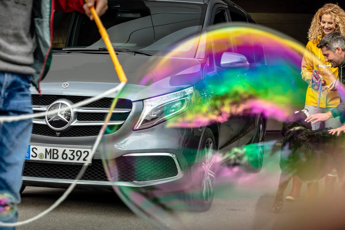 Mercedes Classe V 2019, Restyling, nuovi motori e che ambiente [Video] (2)