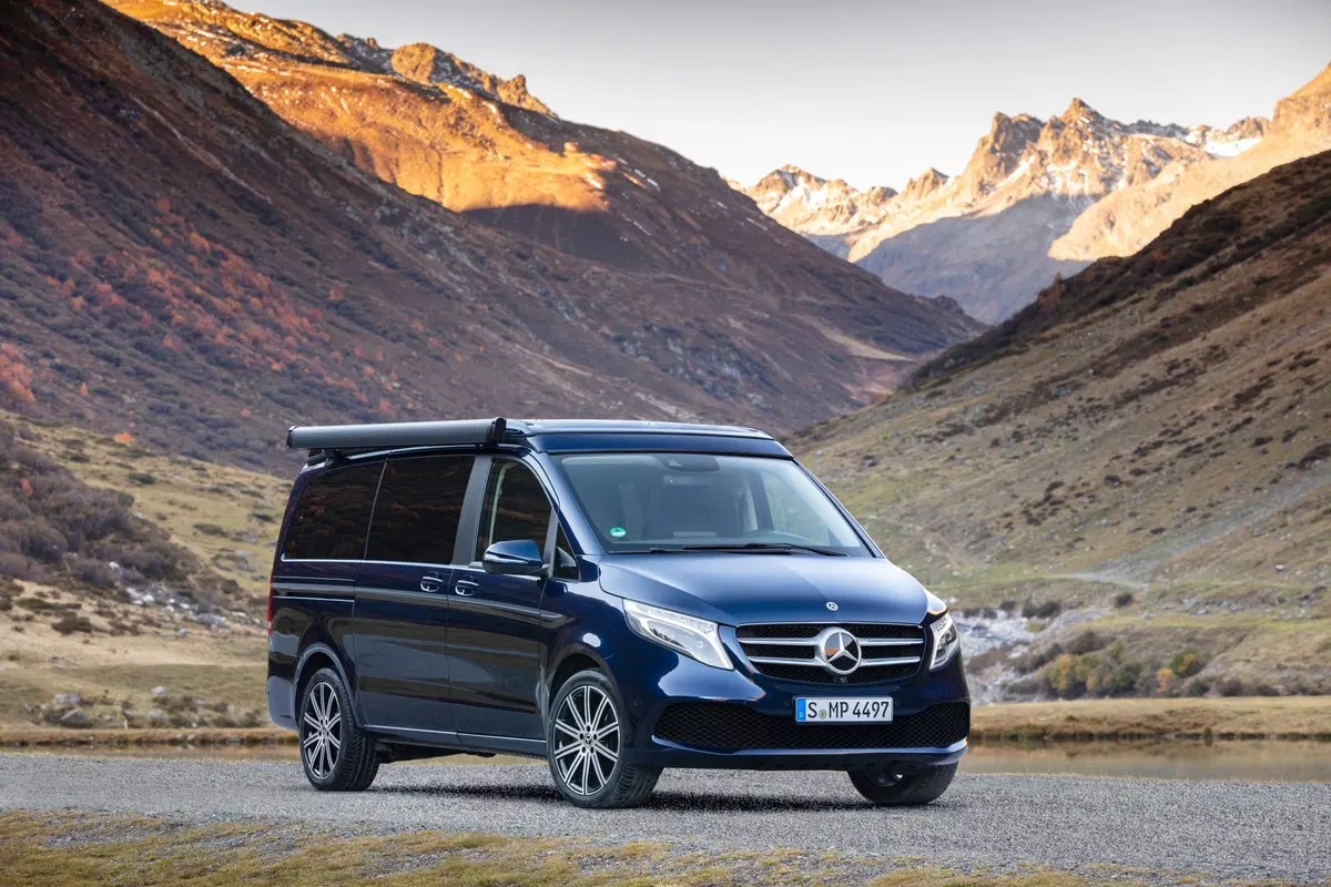 Mercedes Classe V 2019, Restyling, nuovi motori e che ambiente [Video] (15)