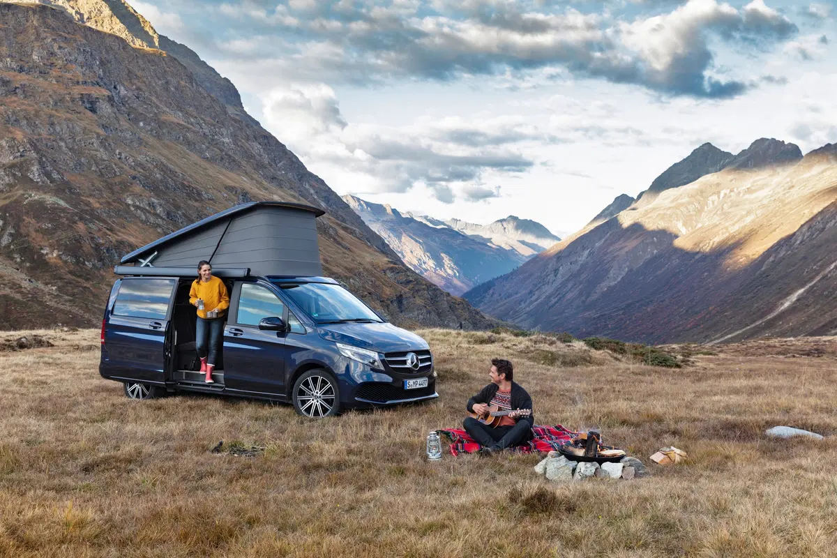 Mercedes Classe V 2019, Restyling, nuovi motori e che ambiente [Video] (24)