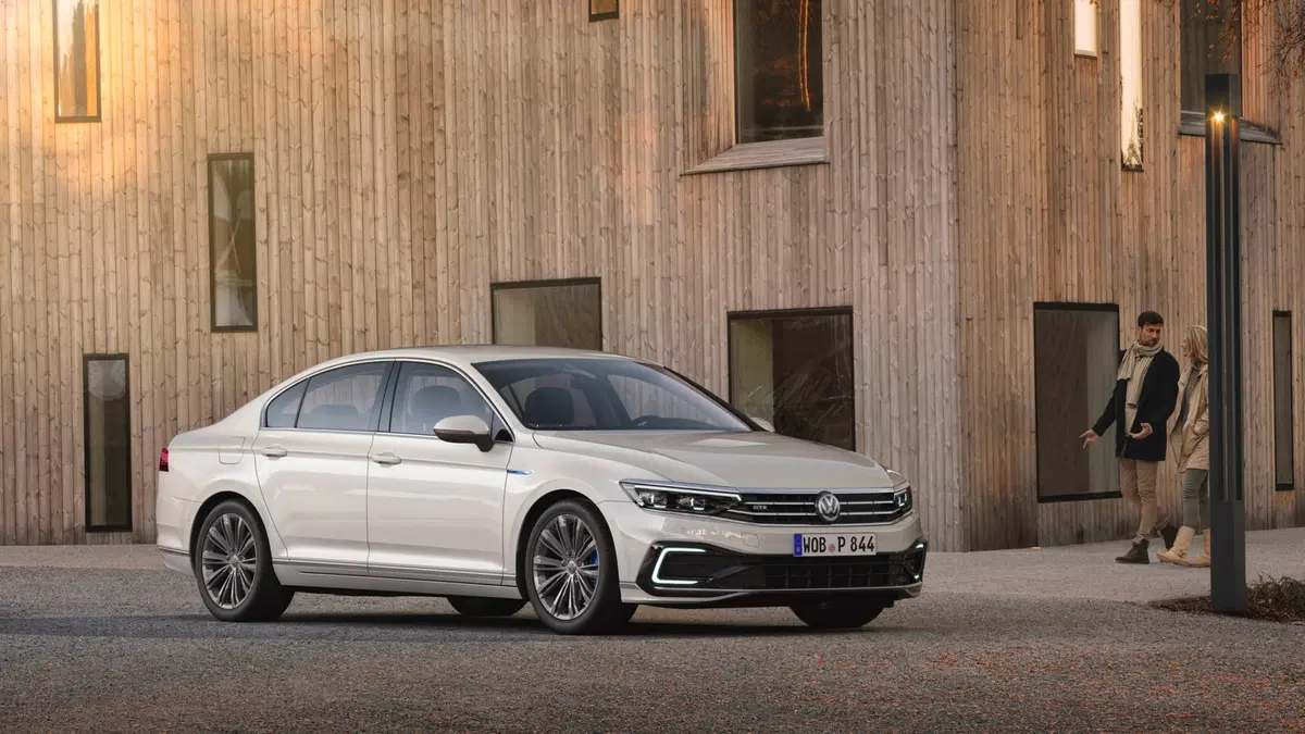 Volkswagen Passat 2019: foto e video della nuova generazione (5)