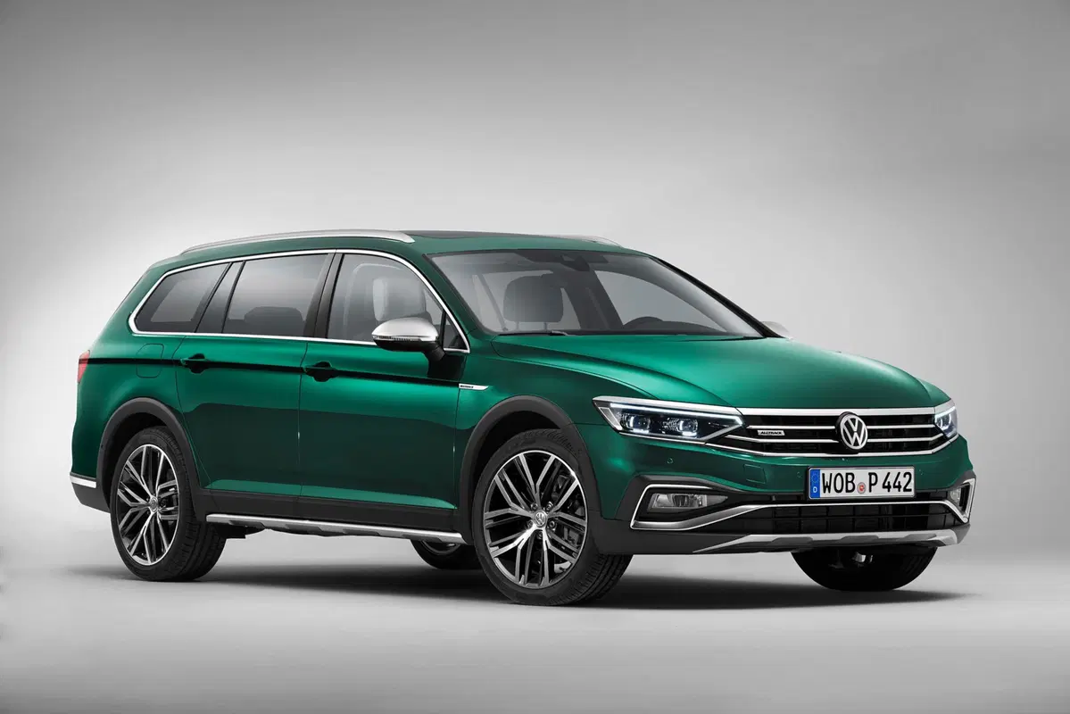 Volkswagen Passat 2019: foto e video della nuova generazione (6)
