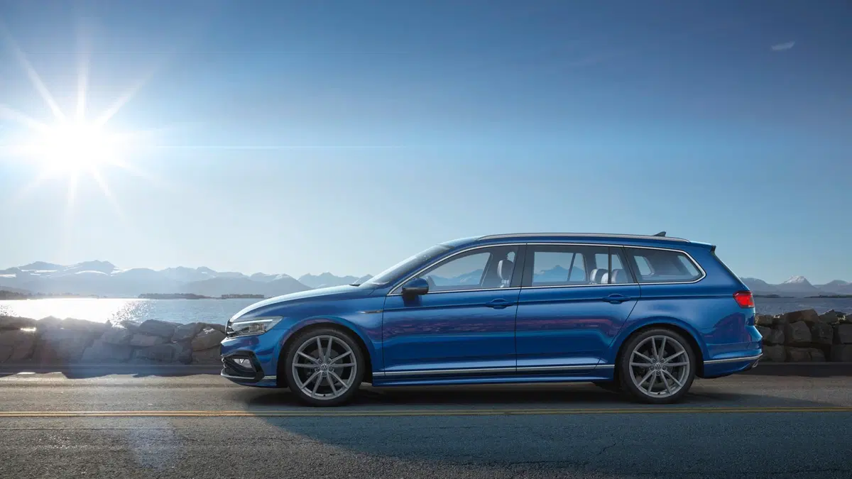 Volkswagen Passat 2019: foto e video della nuova generazione (16)