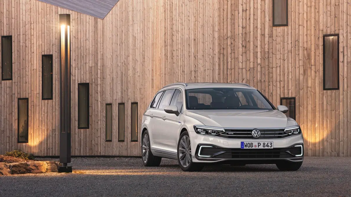 Volkswagen Passat 2019: foto e video della nuova generazione (17)
