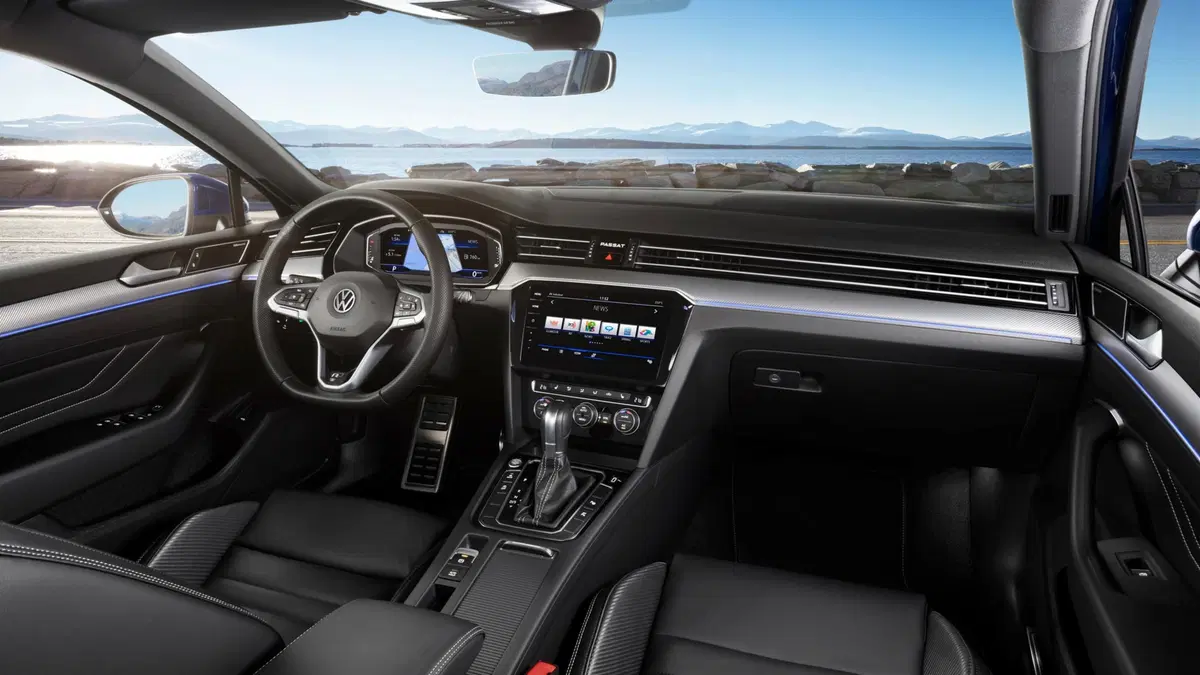 Volkswagen Passat 2019: foto e video della nuova generazione (18)
