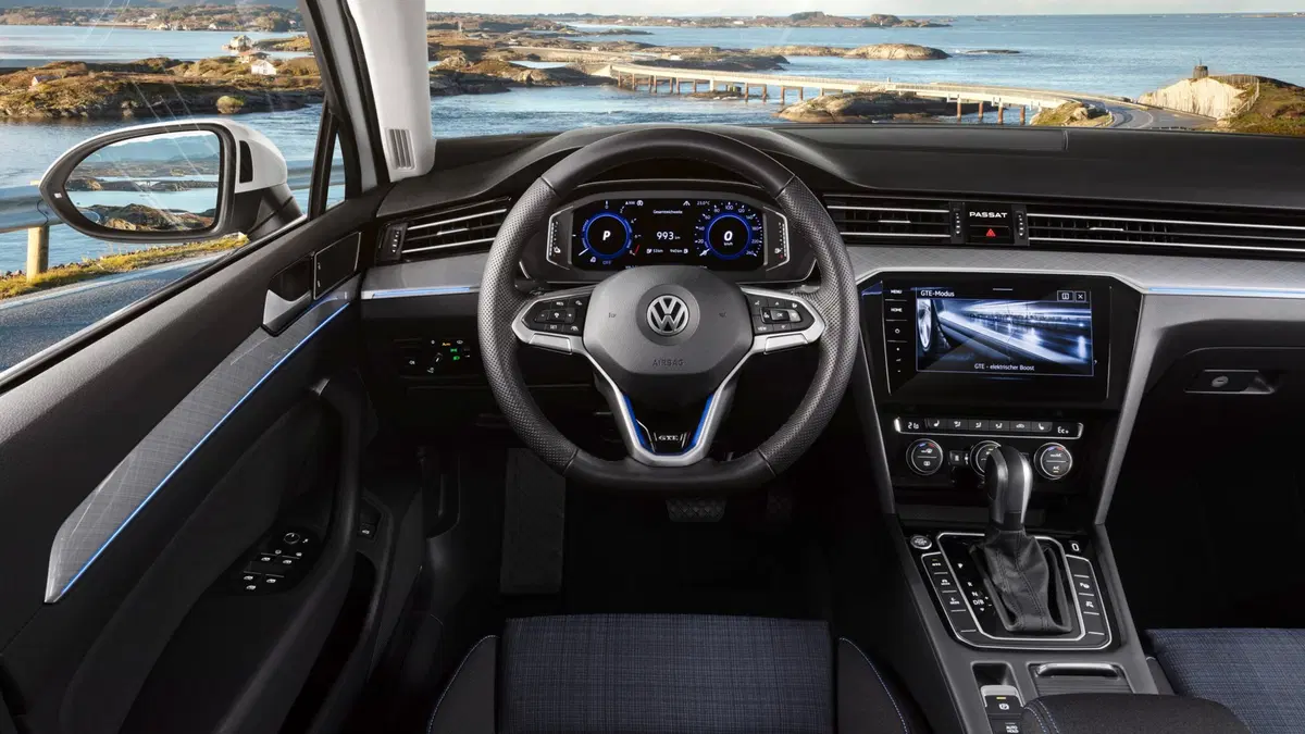 Volkswagen Passat 2019: foto e video della nuova generazione (20)
