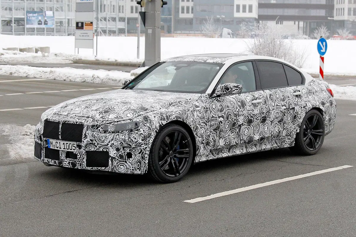 Nuova BMW M3, le foto spia (5)