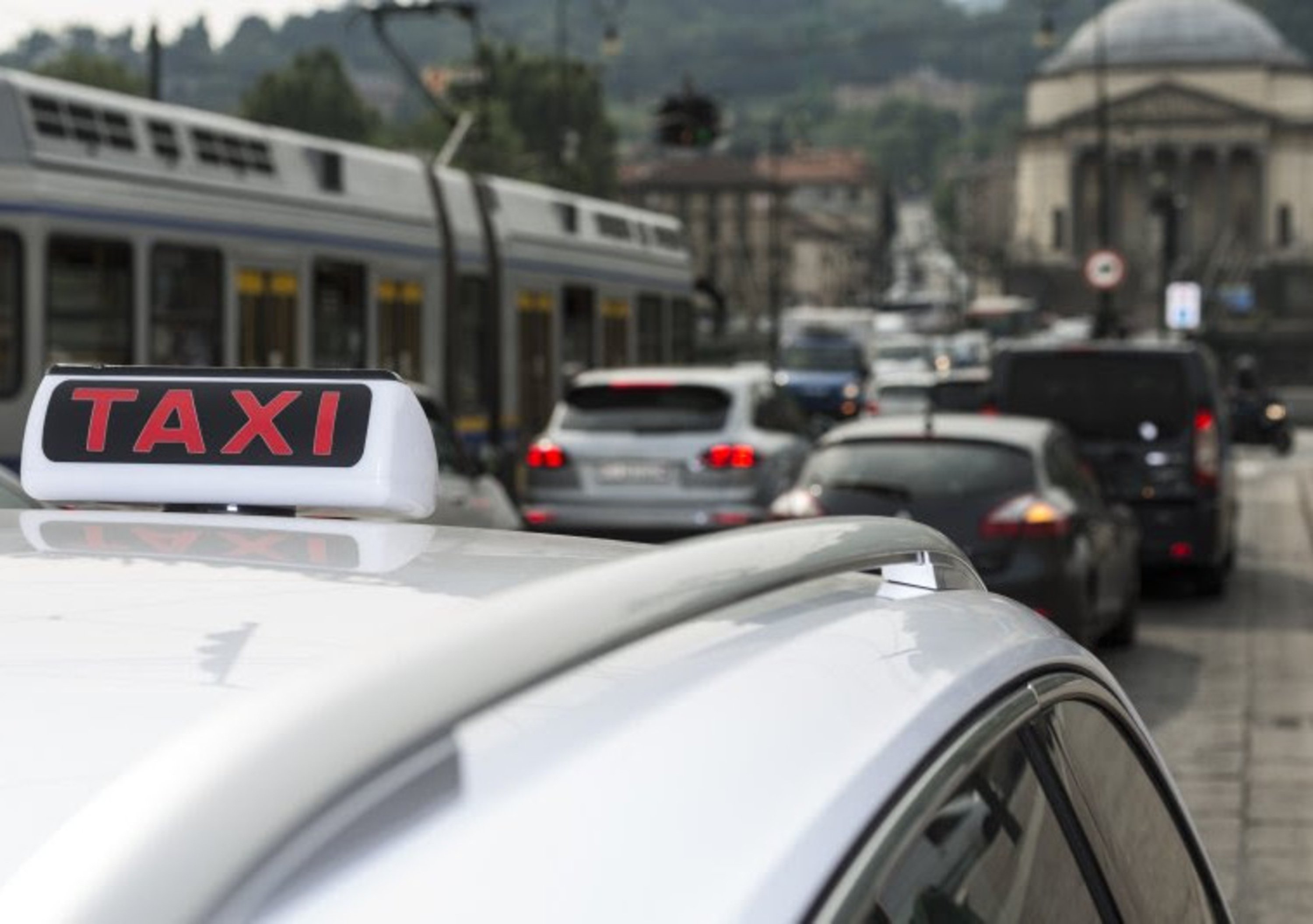 Emissioni, accordo tra ARPA e Taxi Torino per misurare l&#039;inquinamento