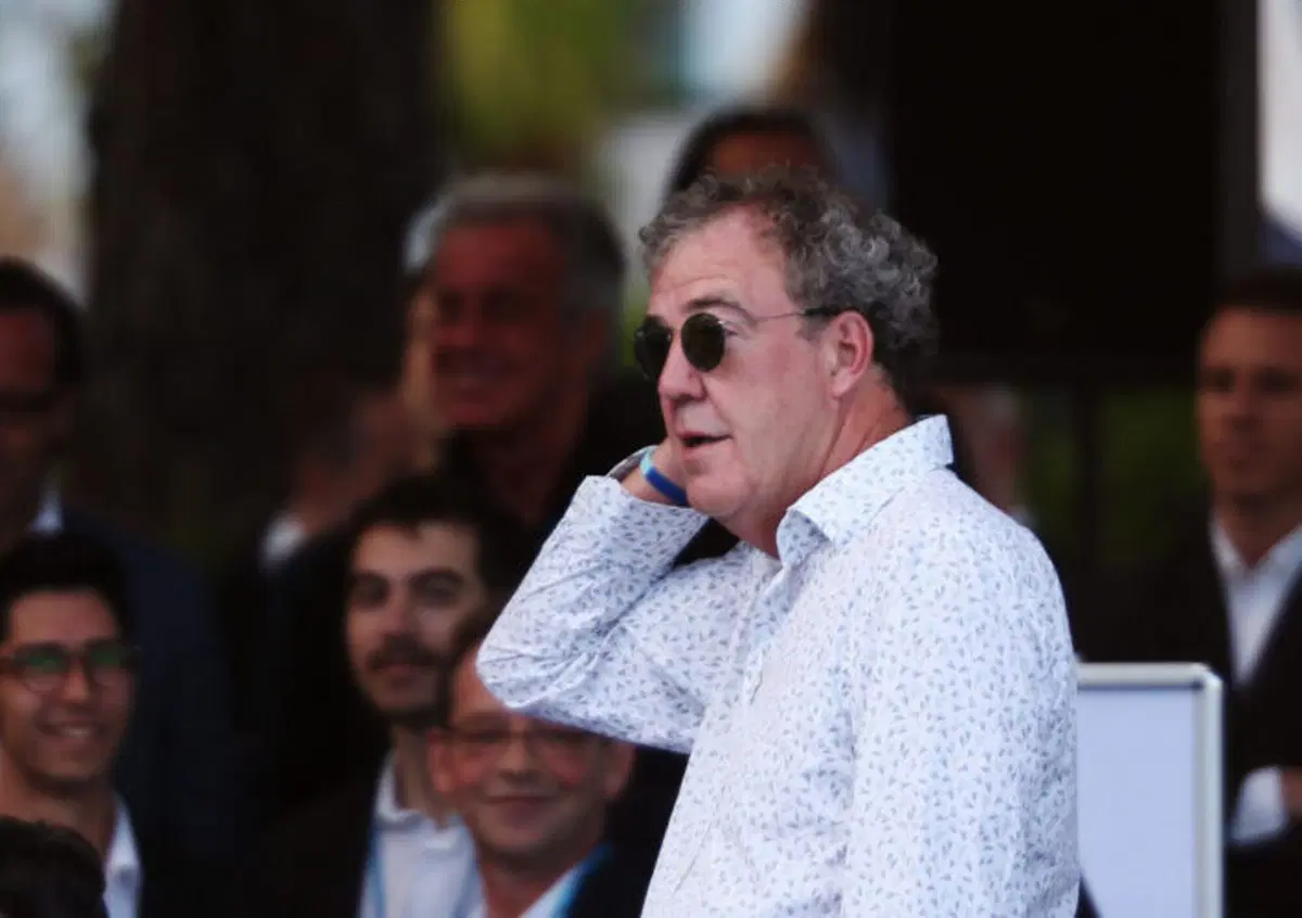 Jeremy Clarkson: "Non sono omofobo, mi diverto a guardare le lesbiche su internet"