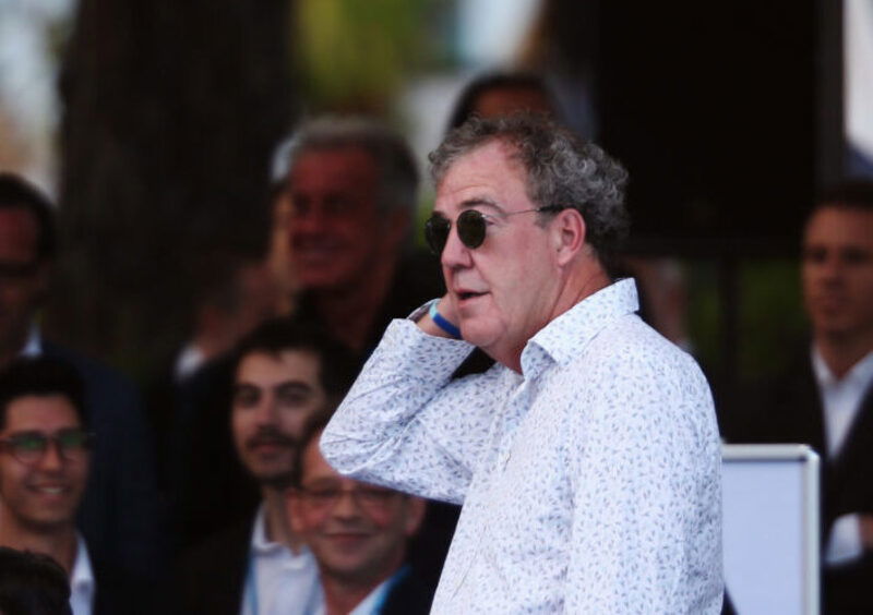 Jeremy Clarkson: &quot;Non sono omofobo, mi diverto a guardare le lesbiche su internet&quot;