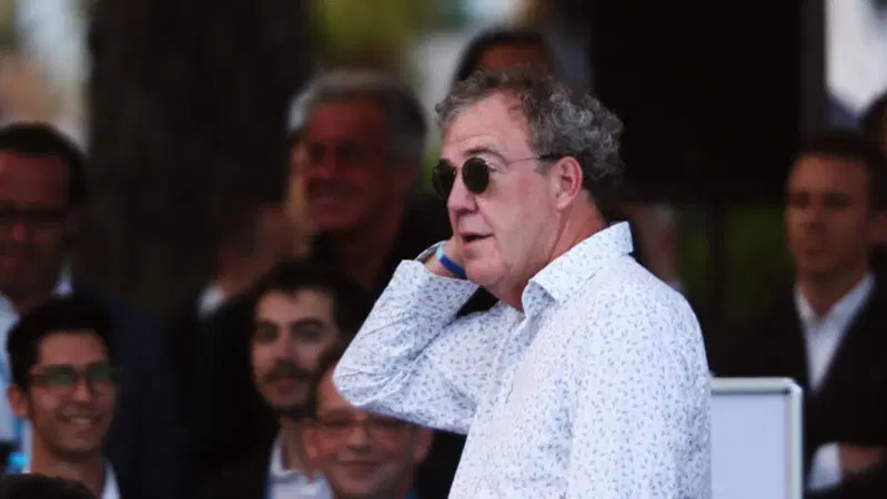 Jeremy Clarkson: "Non sono omofobo, mi diverto a guardare le lesbiche su internet"