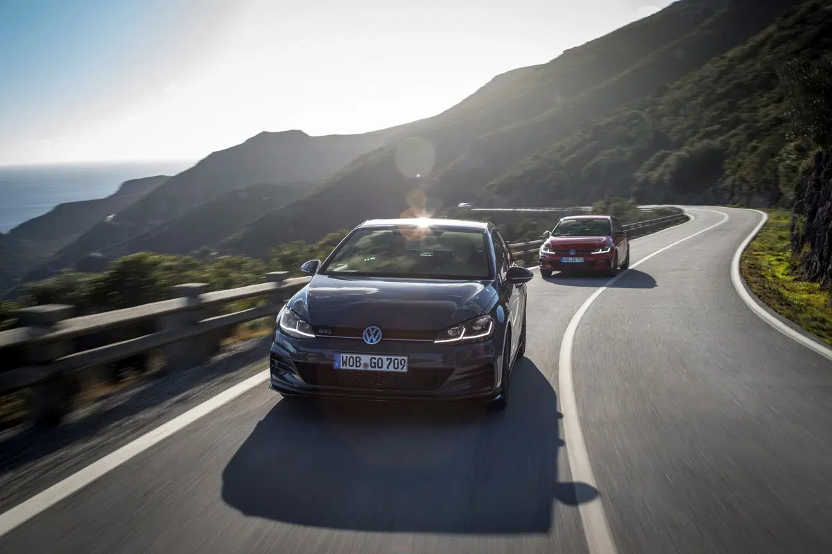 Volkswagen Golf GTI TCR 2019, 290 CV per il canto del cigno della VII