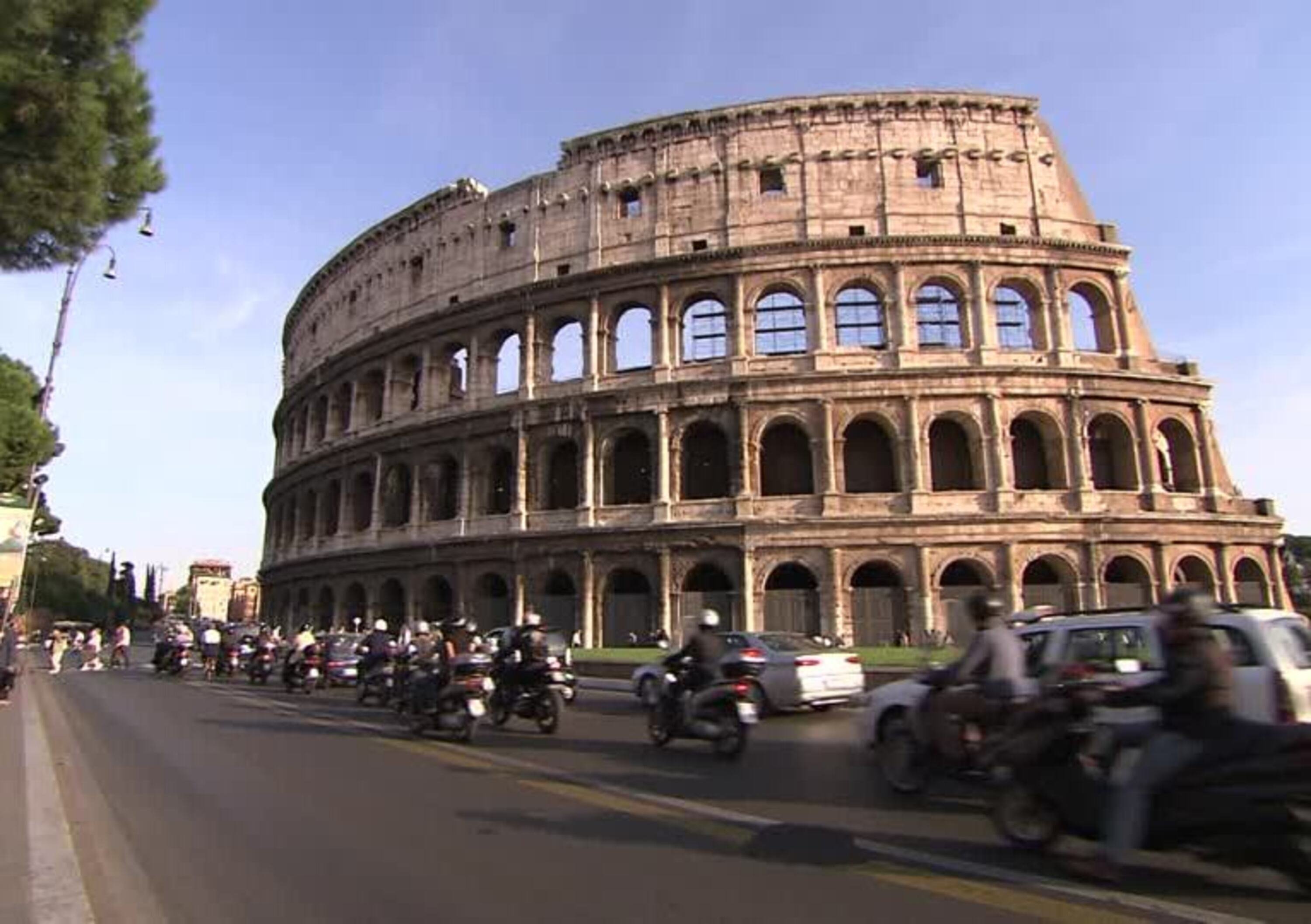 Roma, domenica 10 febbraio blocco del traffico 