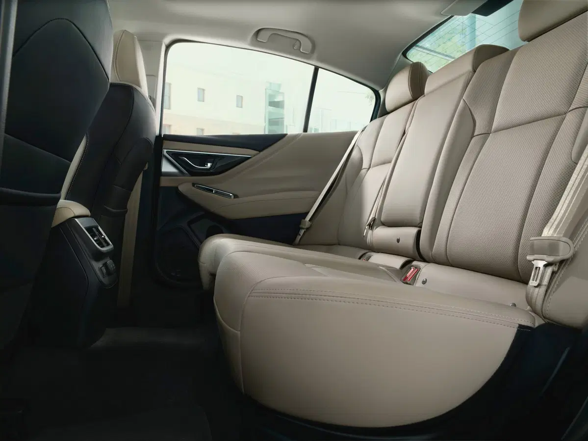 Subaru Legacy, la nuova generazione a Chicago 2019 [Foto e video] (12)