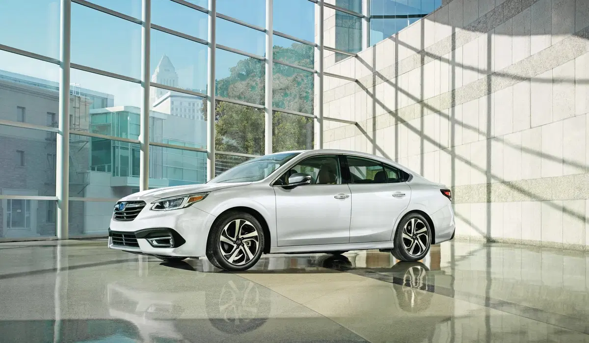 Subaru Legacy, la nuova generazione a Chicago 2019 [Foto e video] (3)