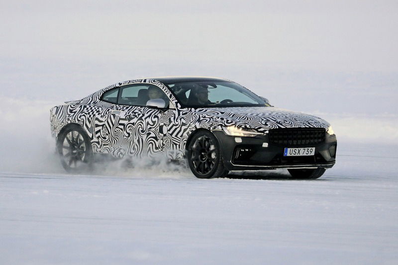 Polestar 1: test sulla neve per la supercar ibrida svedese [Foto]