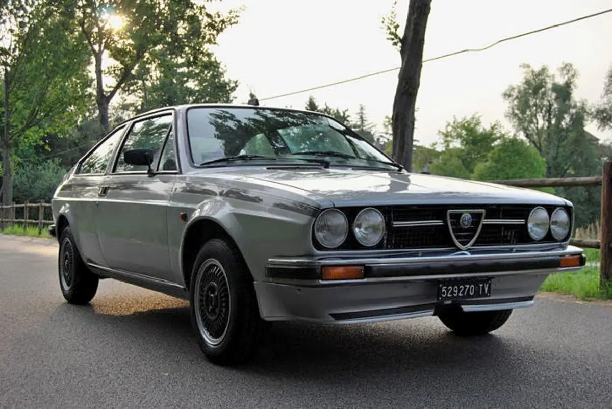 Fantasie Alfa Romeo, Cuore Sportivo Elettrico: nuova Alfasud E-Sprint (GT EV) (7)