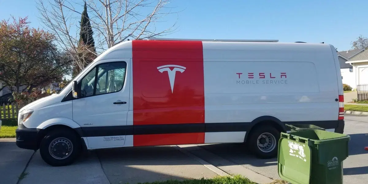 Tesla e Mercedes insieme? Per nuovi van elettrici e non solo (4)