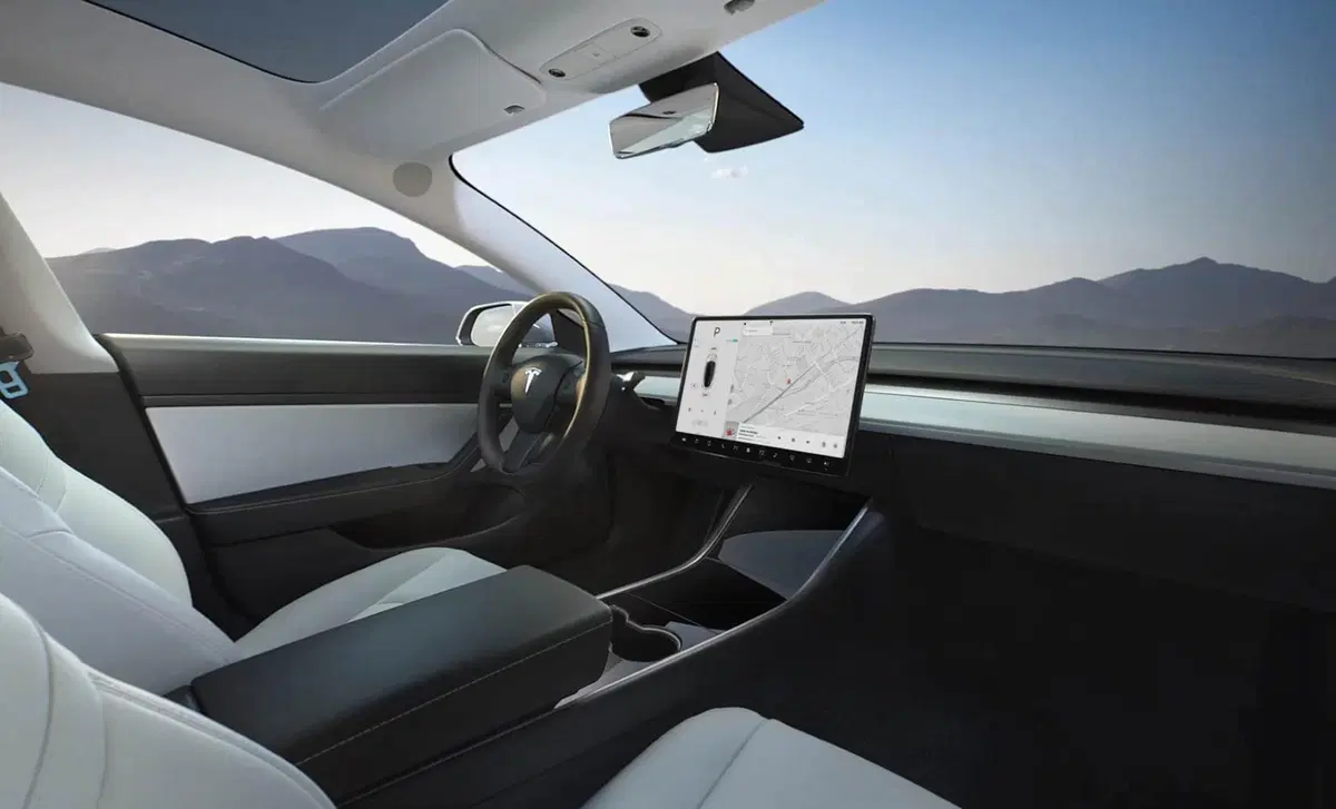 Tesla Model 3 (2018-->>) (34)