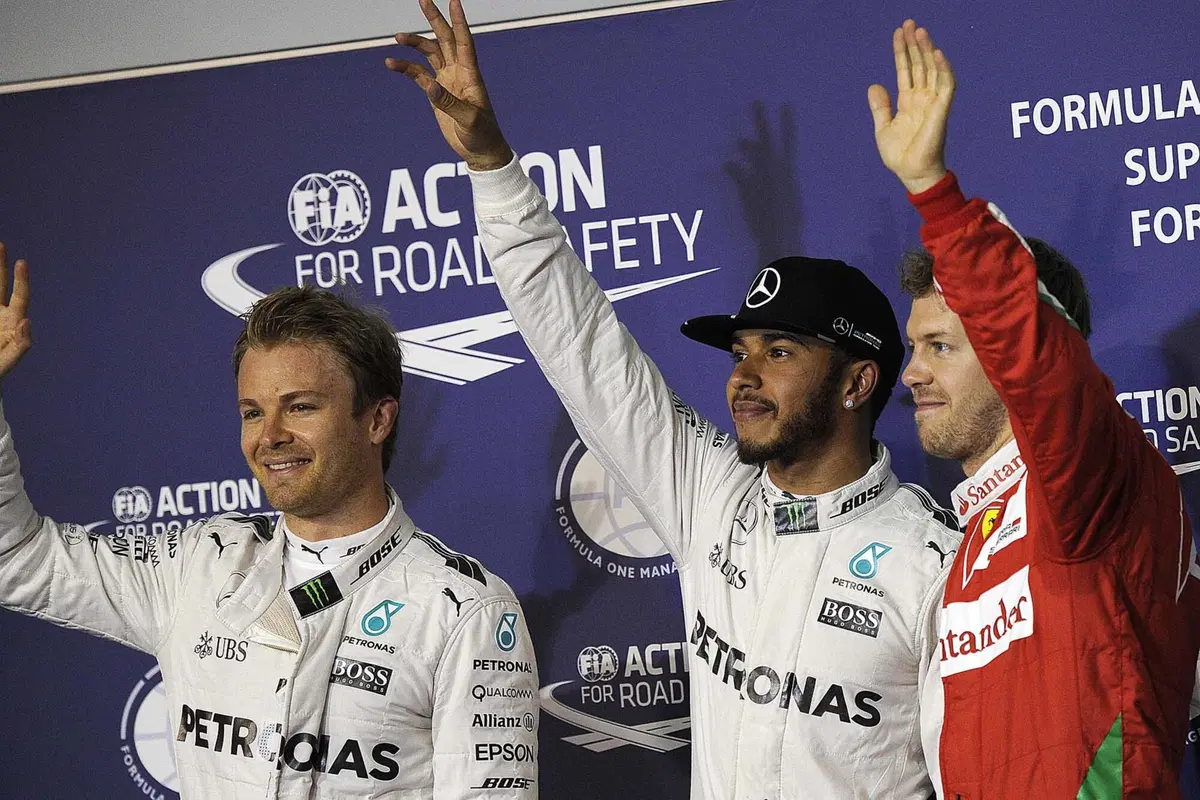 F1, Gp Bahrain 2016: pole per Hamilton. Vettel terzo (21)