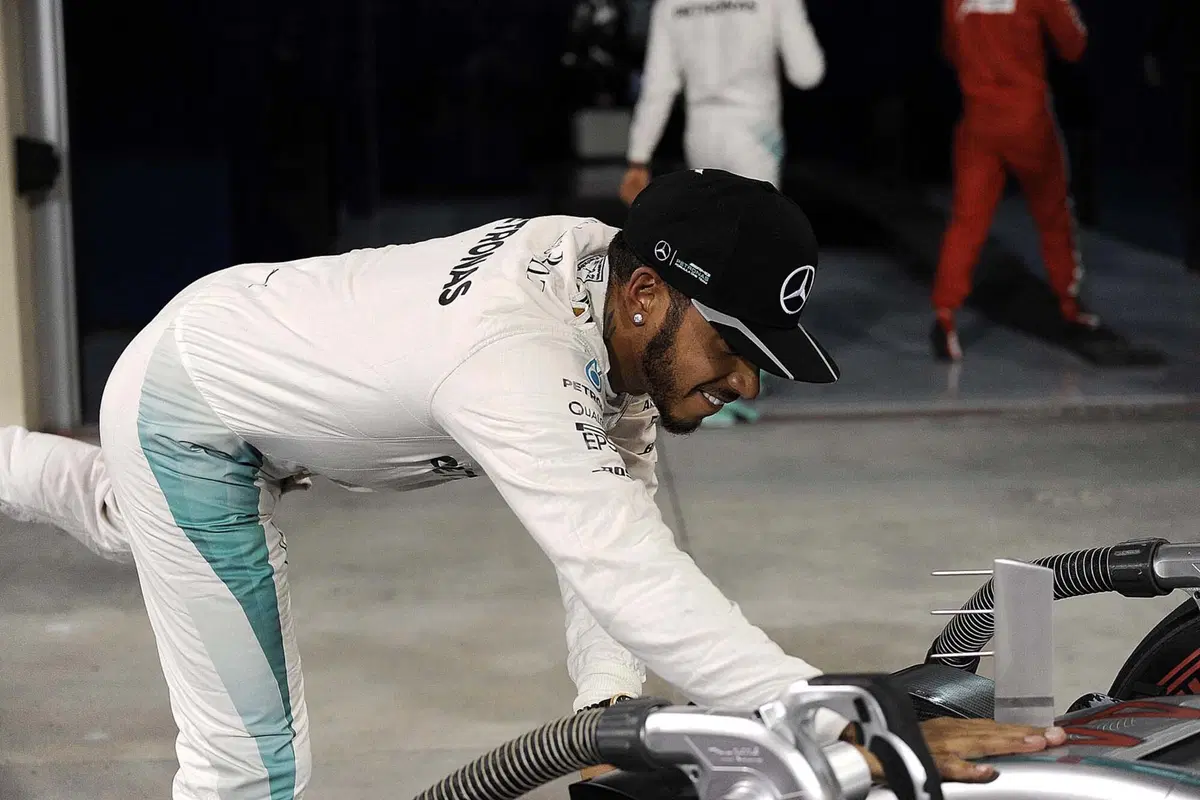 F1, Gp Bahrain 2016: pole per Hamilton. Vettel terzo (25)