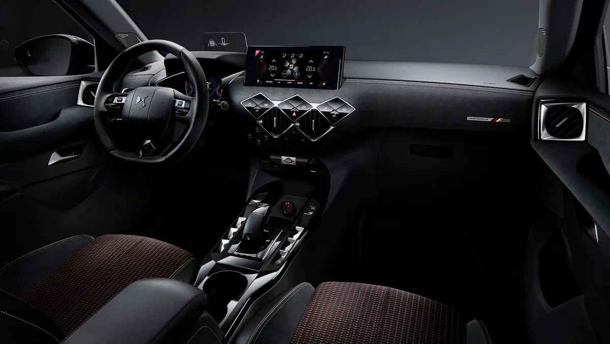 DS 3 Crossback: il nuovo B SUV francese premium in concessionaria [video] (10)