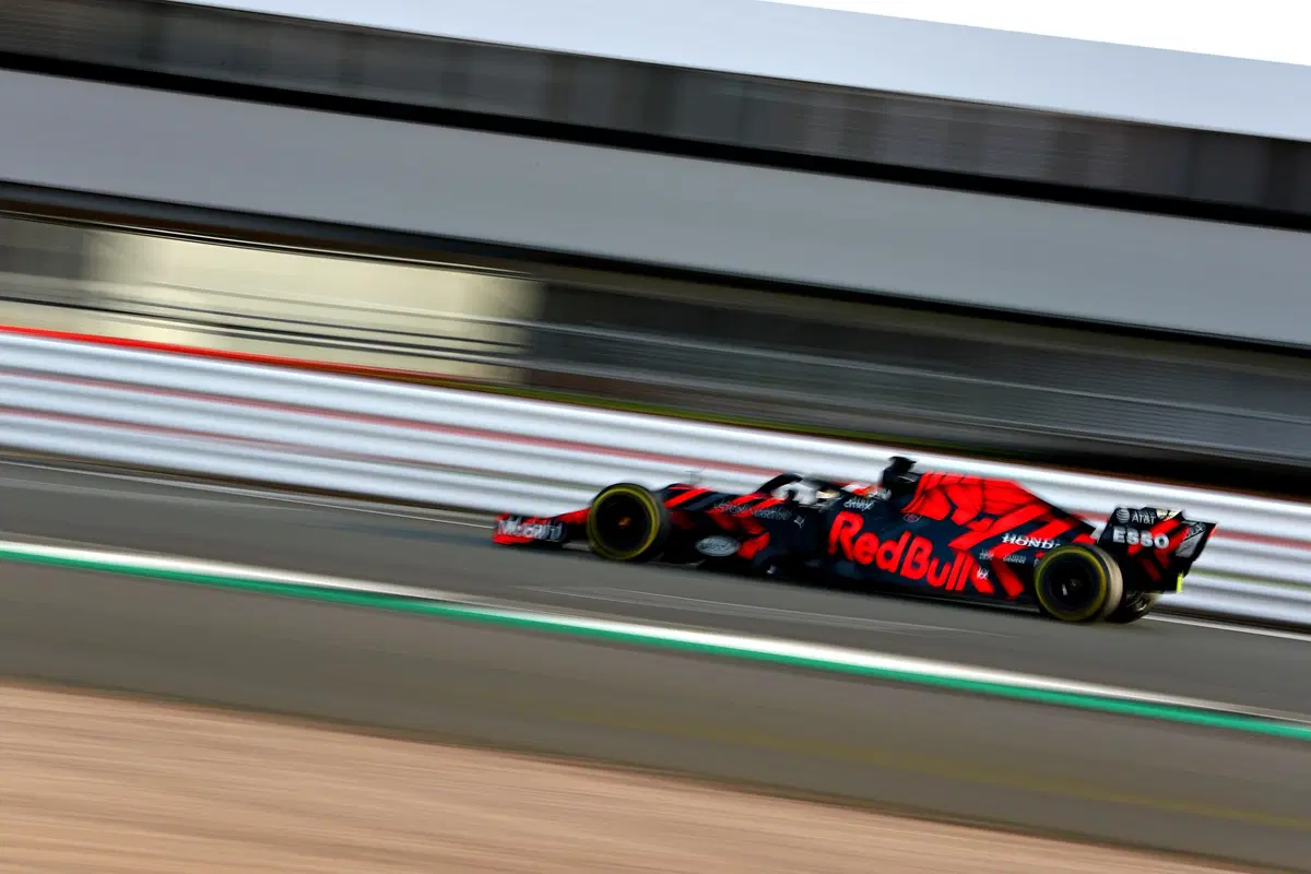 Formula 1 2019: Red Bull, tolti i veli alla RB15 (4)