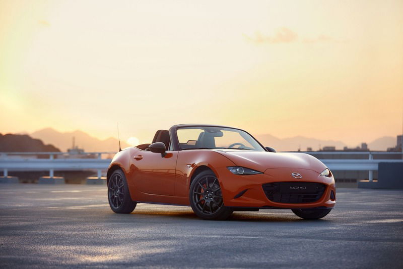 Mazda MX-5 30th Anniversary Edition, al via le vendite in Italia