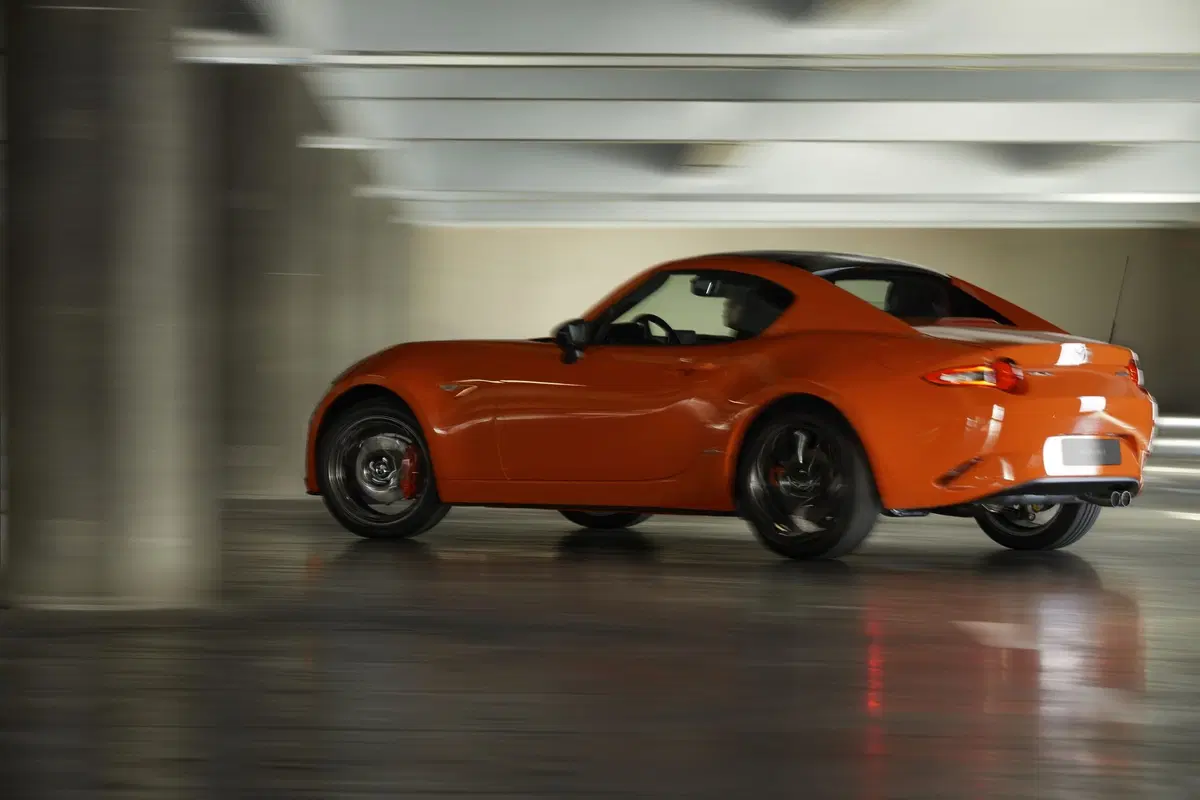 Mazda MX-5 30th Anniversary Edition, al via le vendite in Italia (2)