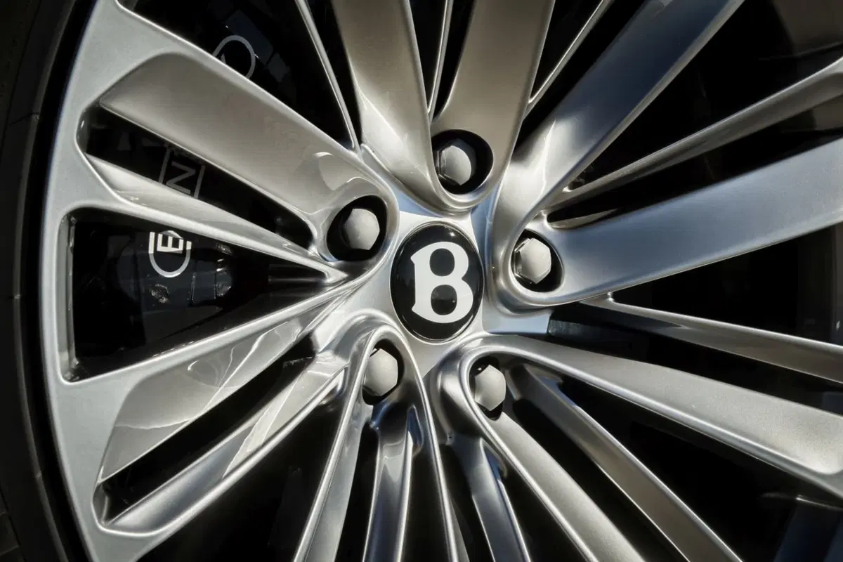 Bentley Bentayga Speed, il SUV più veloce del mondo (24)