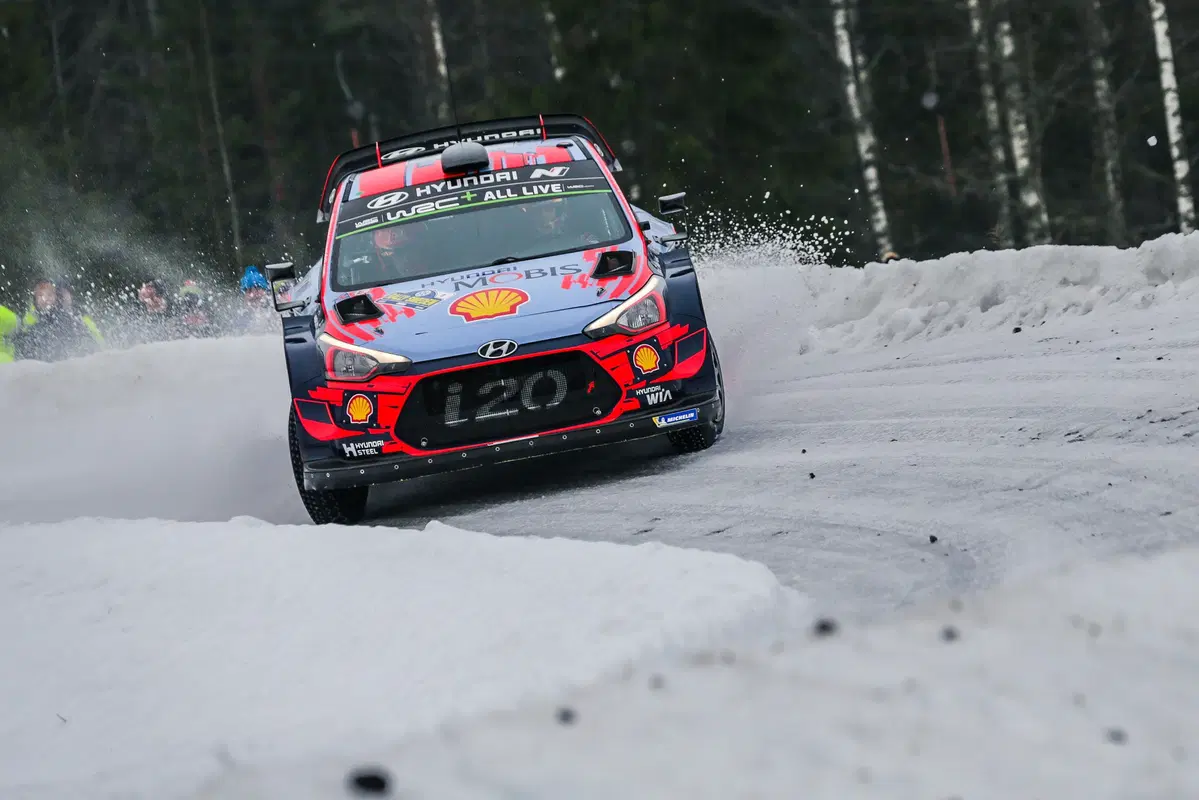 WRC 2019. Svezia. Suninen Out, Tanak (Toyota) Imprendibile (14)