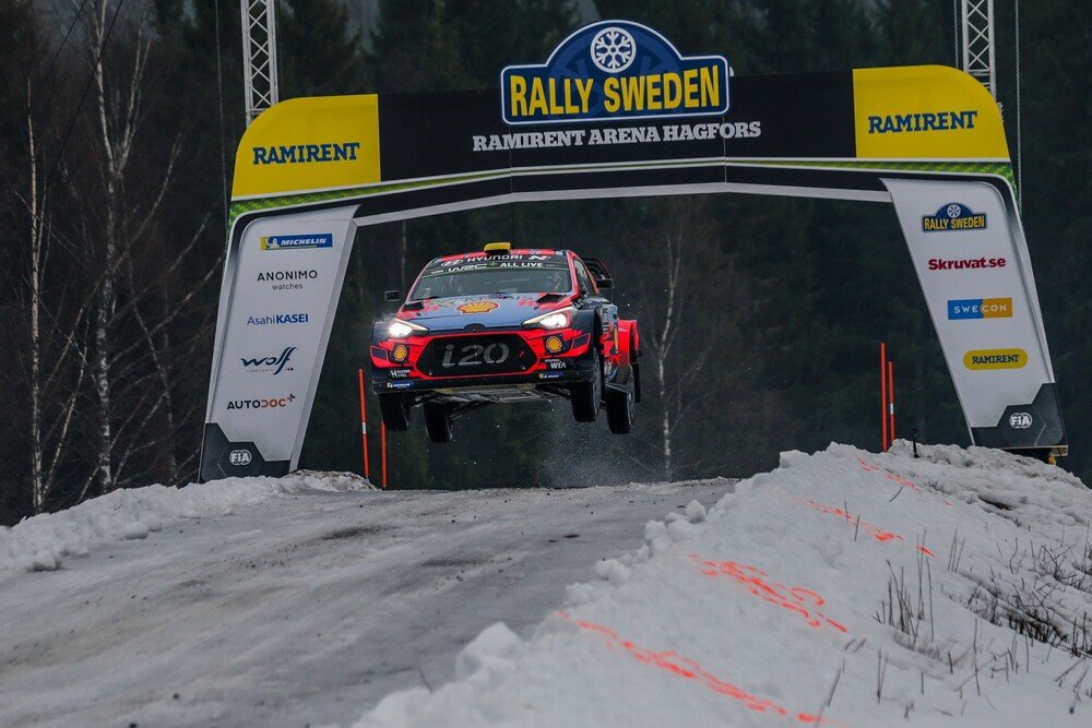 Un po&#039; di salti anche al Rally di Svezia 2019