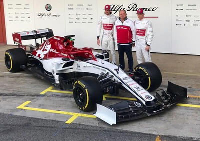 Nuova Alfa Romeo F1 2019: la C38 in pista nella versione definitiva [Foto gallery & Video]