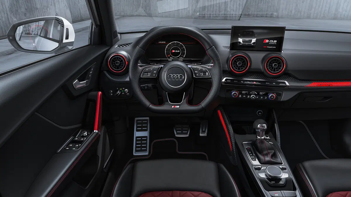 Audi SQ2 (15)