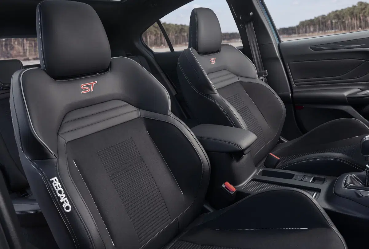 Ford Focus ST 2019: foto, video e dati tecnici (6)