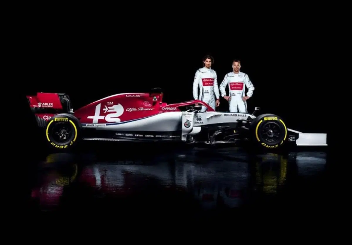 Nuova Alfa Romeo F1 2019: ecco la C38 in pista nella versione definitiva [foto gallery] (7)