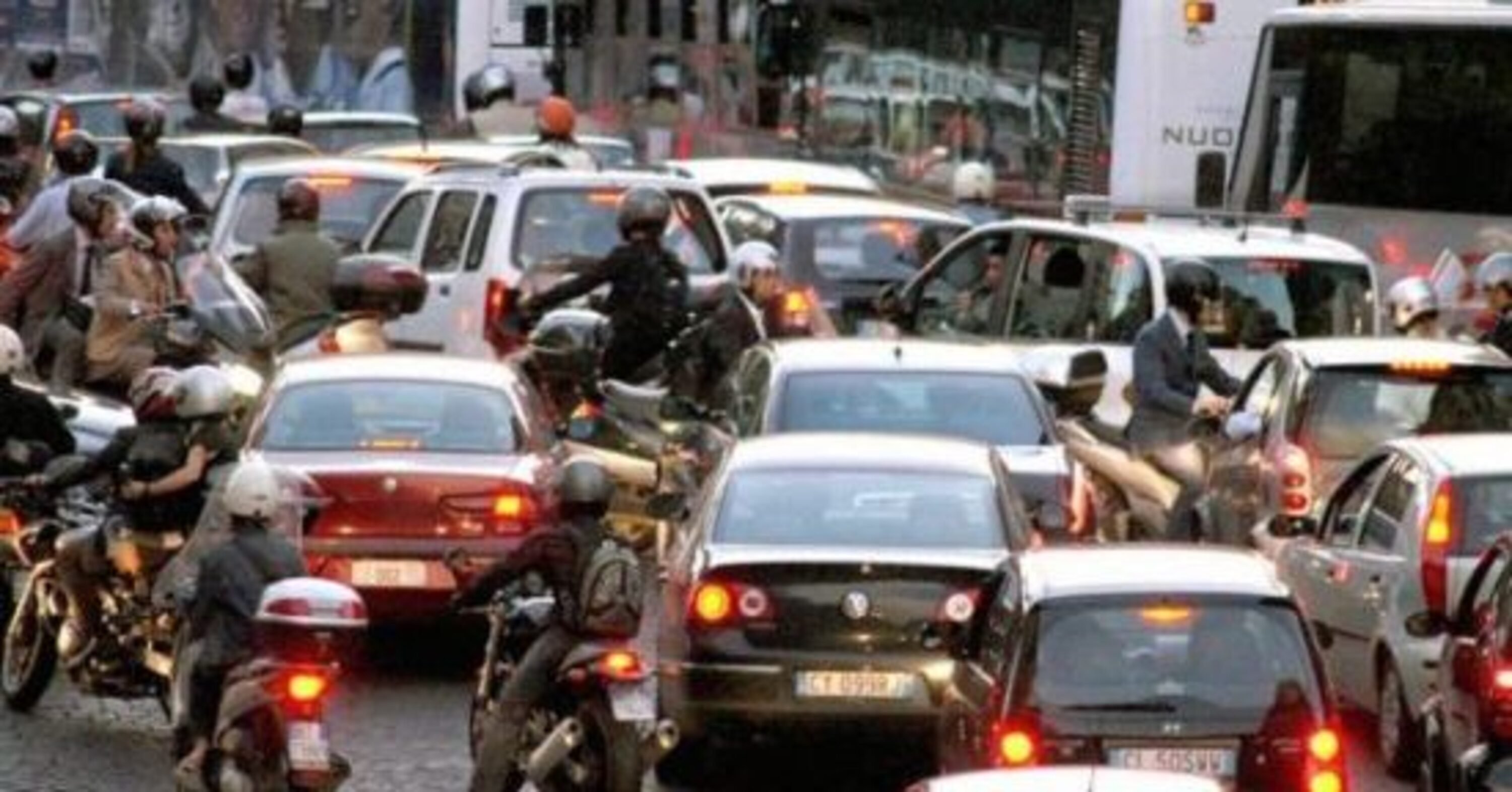Roma: guerra ai diesel e nuove regole per i parcheggi