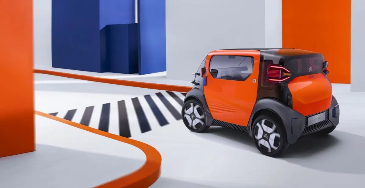 Citroen Ami One Concept, un cubo elettrico per la città [Video] (23)