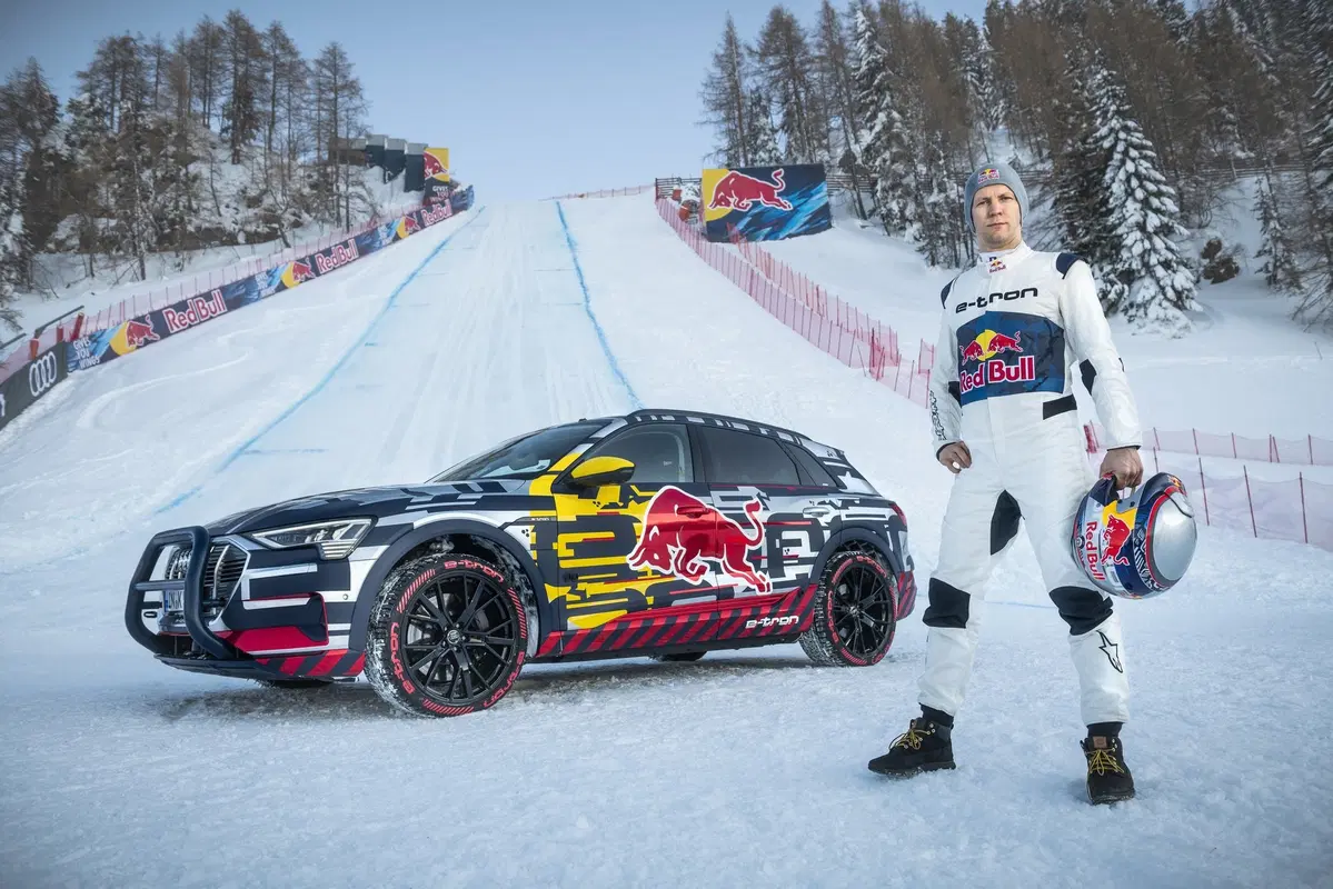Audi e-tron: il SUV elettrico sfida la leggendaria pista da sci Streif (3)